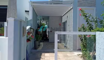 Casa à venda no bairro São João do Rio Vermelho - Florianópolis/SC