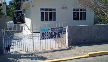 Casa à venda no bairro Praia João Rosa - Biguaçu/SC