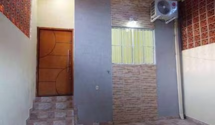 Casa com 2 dormitórios à venda, 80 m² por R$ 360.000,00 - Vila Real - Hortolândia/SP