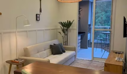 Apartamento mobiliado no Perequê-açú à venda.