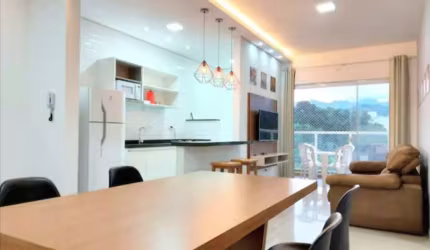 Apartamento mobiliado com 2 dormitórios à venda no Centro de Ubatuba