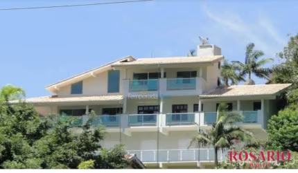 CASA EM CONDOMÍNIO COM VISTA EXCLUSIVA PARA O MAR