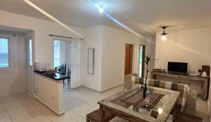 Apartamento 02 dormitórios mobiliado à venda nas Toninhas