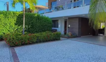 MANSÃO EM GUARAUBA
