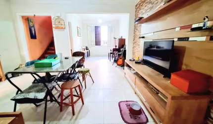 Sobrado triplex com 4 dormitórios, À VENDA no macuco