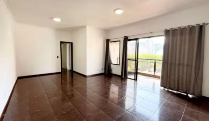 Apartamento com 3 dormitórios em prédio com lazer, no José Menino