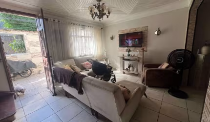 Sobrado com 3 dormitórios à venda na Vila Mathias
