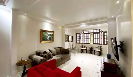Casa com 4 dormitórios, À VENDA no Gonzaga.