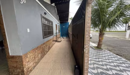 Casa Semi Isolada 50 metros da Praia 3 dorms, 1 suíte,Real, PG