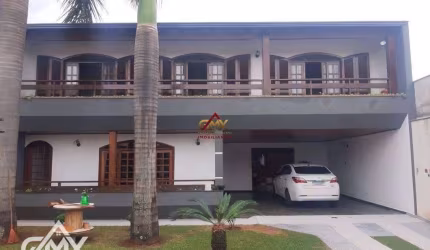 Sobrado à venda, 234 m² por R$ 800.000,00 - Coliseu - Londrina/PR