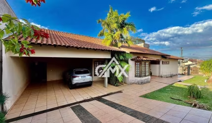 Casa com 3 dormitórios à venda, 130 m² por R$ 1.060.000,00 - Centro - Cambé/PR