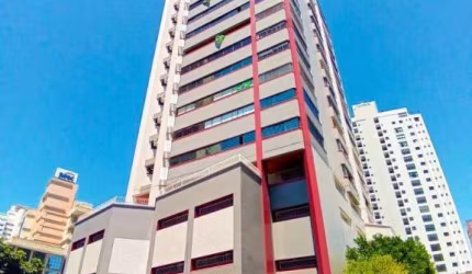Apartamento mobiliado com 2 dormitórios sendo 1 suíte master e 1 suíte no Centro em Itajaí