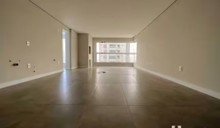 Apartamento com 1 suíte e 2 dormitórios no bairro Fazenda em Itajaí
