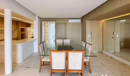 Apartamento mobiliado com 2 suítes e 1 dormitório no Centro de Itajaí