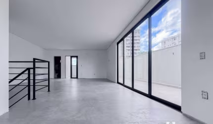 Apartamento Duplex com 2 suítes no Centro de Itajaí