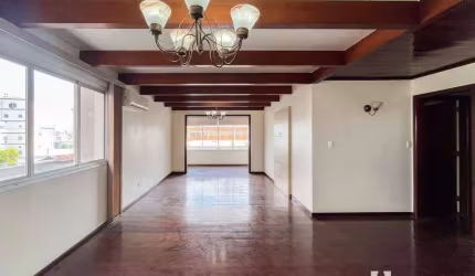 Apartamento diferenciado com 1 suíte e 2 dormitórios no Centro de Itajaí