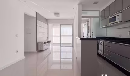 Apartamento semi mobiliado com 2 suítes no bairro Dom Bosco em Itajaí
