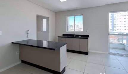 Apartamento com 1 suíte e 2 dormitórios na Fazenda em Itajaí