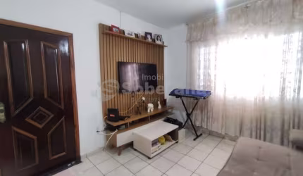 Casa com 3 quartos à venda no Parque Residencial Vila União, Campinas  por R$ 450.000