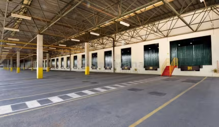 Barracão / Galpão / Depósito para alugar no Região do Aeroporto de Viracopos, Campinas , 100270 m2 por R$ 715.000