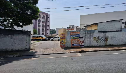 Terreno comercial à venda no Centro em Valinhos