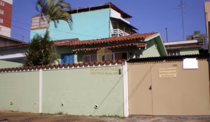Casa à venda no bairro Vila Nova Teixeira em Campinas