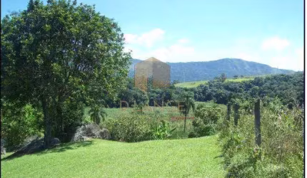 Sítio à venda em Santana de Parnaíba