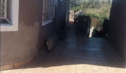 Casa à venda em Campinas, Parque Santa Bárbara, com 2 quartos, com 100 m²