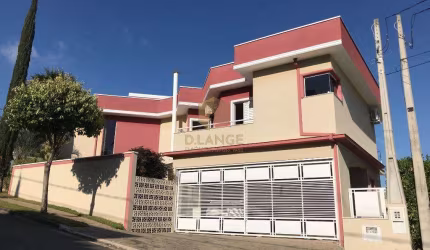 Casa à venda em Valinhos no Condomínio Portal do Jequitibá