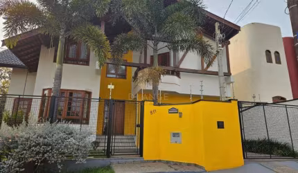 Casa à venda em Campinas, Cidade Universitária, com 3 quartos, com 333 m²
