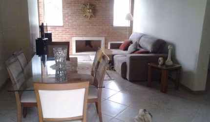 Casa térrea à venda em Condomínio Colinas do Ermitage em Sousas