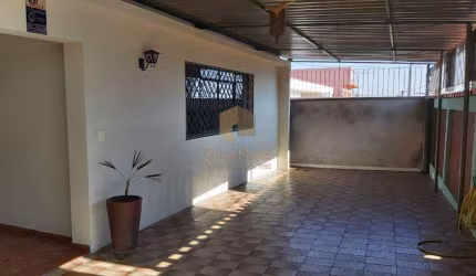 Casa à venda em Campinas, Ponte Preta, com 3 quartos, com 252 m²