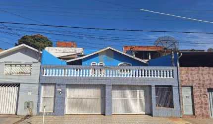 Casa à venda em Paulínia, Jardim Primavera, com 2 quartos, com 189 m²