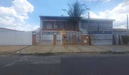Casa à venda no bairro Jardim Londres em Campinas