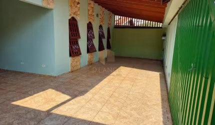Casa à Venda no Jardim Vista Alegre em Paulínia