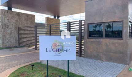 Terreno à venda no Condomínio Le Champem em Sousas