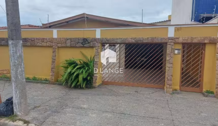 Casa à venda no bairro Jardim do Lago em  Campinas