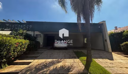 Casa à venda no Parque Taquaral em Campinas em frente a Lagoa