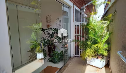 Casa comercial para locação no bairro Taquaral em Campinas