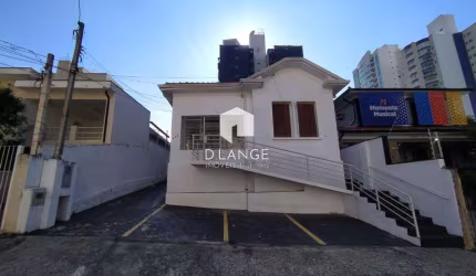 Casa comercial à venda no bairro Vila Itapura em Campinas