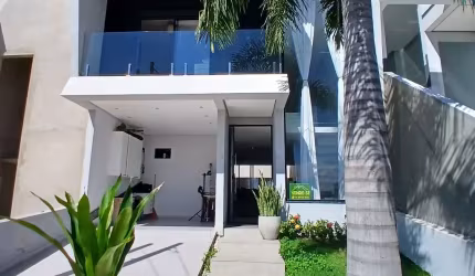 Casa em condomínio fechado Horto Villagio com 3 dormitórios