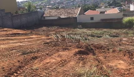 Terreno em Avenida Prox. a John Boy Dunlop