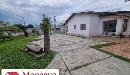 Casas em um lote de 900 ms, contendo 3 casas, Porto Novo
