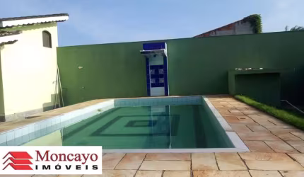 Casa em amplo terreno de 500 ms², na Vila Oceânica