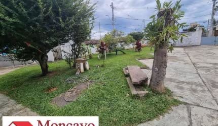 Lote grande com 3 casas construidas com 900 ms - Porto Novo