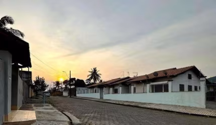 Casa térrea em condomínio, com quintal privativo - ac. financ;