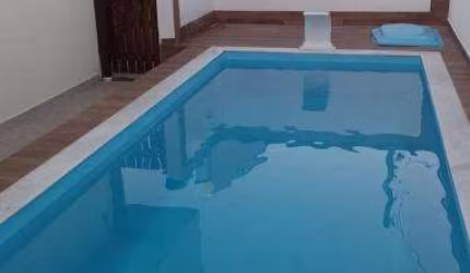 Casa médio padrão - com piscina - Pontal de Santa Marina
