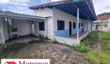 Casa precisando de reforma - lote com 570 ms² -Região comercial