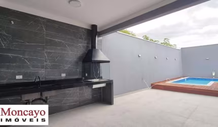Casa moderna nova com piscina - Massaguaçu