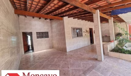 Excelente casa no bairro Sumaré, Caraguatatuba.